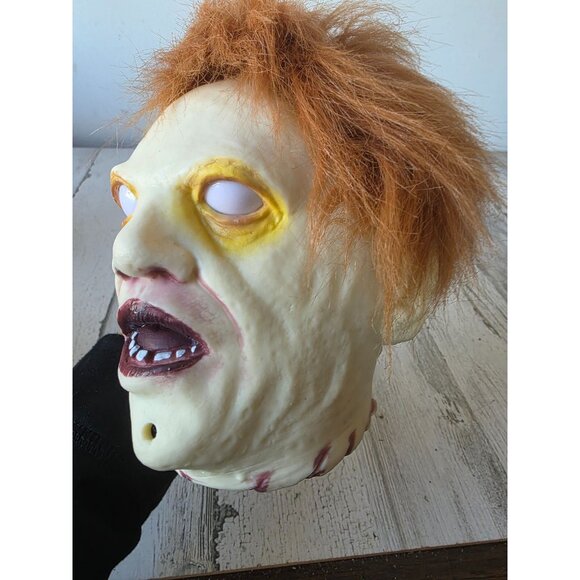 Vintage gemmy micheal meyers moaning beheaded Halloween head light up animated H - Picture 8 of 8